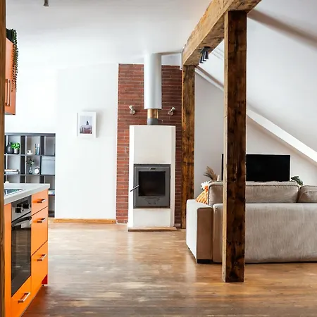 アパート Old Town Loft With Fireplace - Sleeps 4 リガ