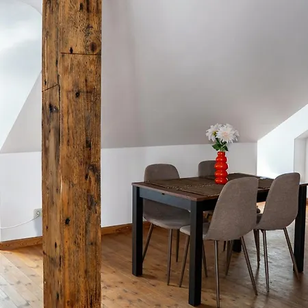 Old Town Loft With Fireplace - Sleeps 4 Рига