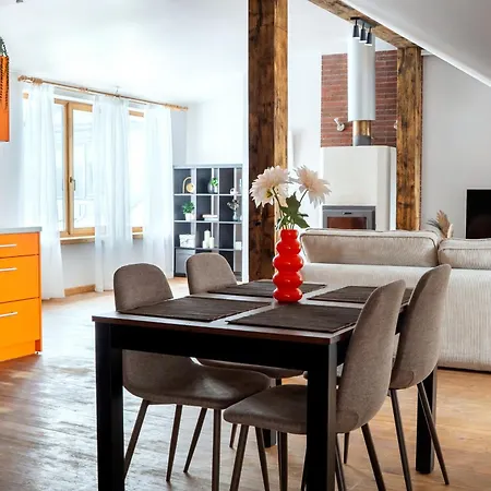 Old Town Loft With Fireplace - Sleeps 4 * リガ